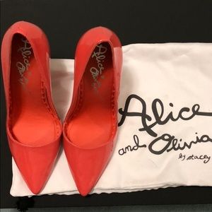 Brand new Alice and Olivia Coral pointed toe pump